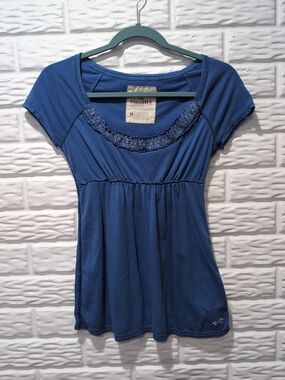 Hollister Bella Swan Vintage Y2K Babydoll Top Cap Sleeve Blue Size Medium